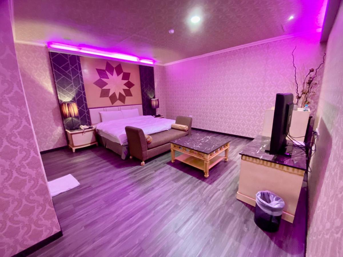 Pingtung Huang Xing Motel מראה חיצוני תמונה
