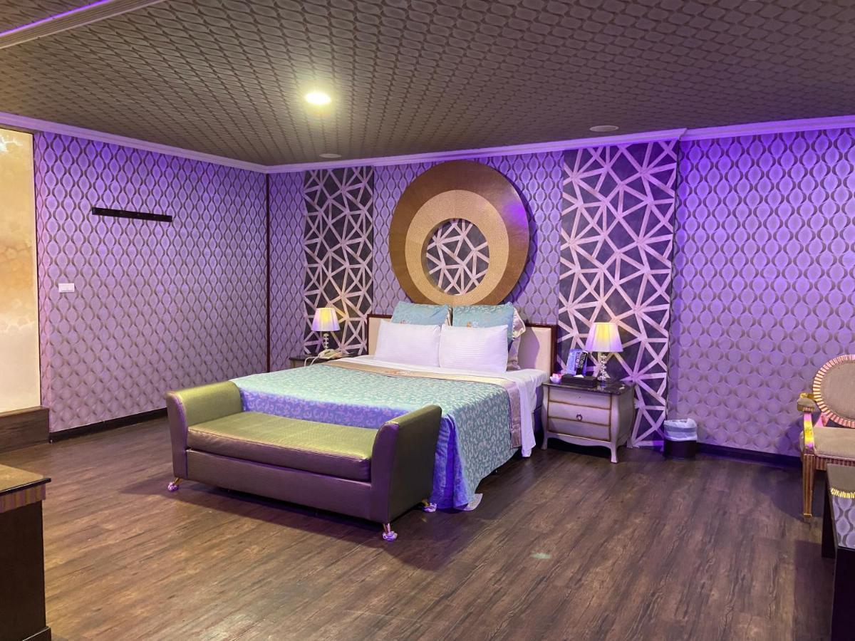 Pingtung Huang Xing Motel מראה חיצוני תמונה