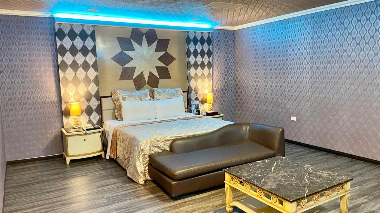 Pingtung Huang Xing Motel מראה חיצוני תמונה