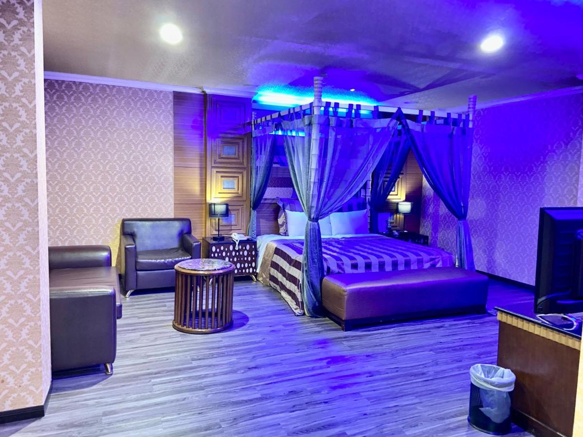 Pingtung Huang Xing Motel מראה חיצוני תמונה