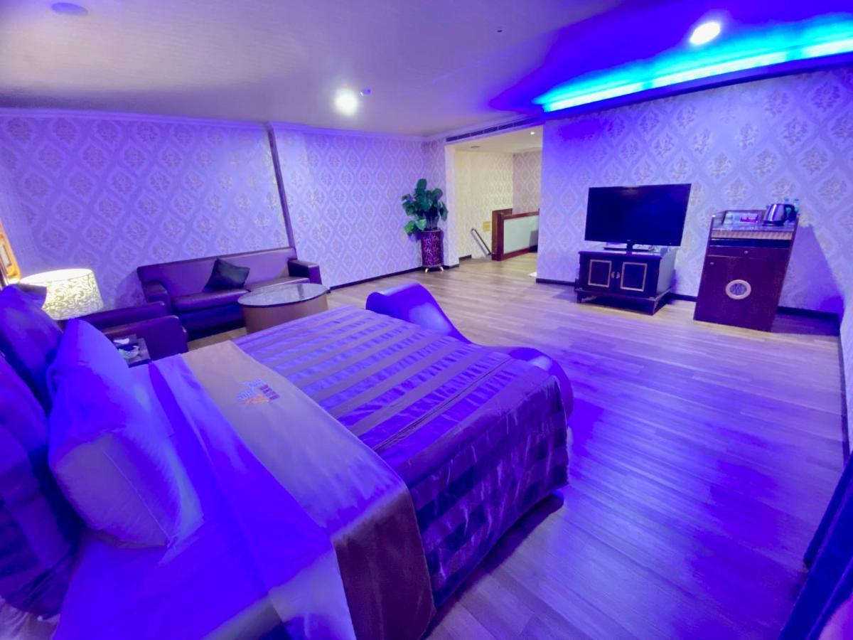 Pingtung Huang Xing Motel מראה חיצוני תמונה