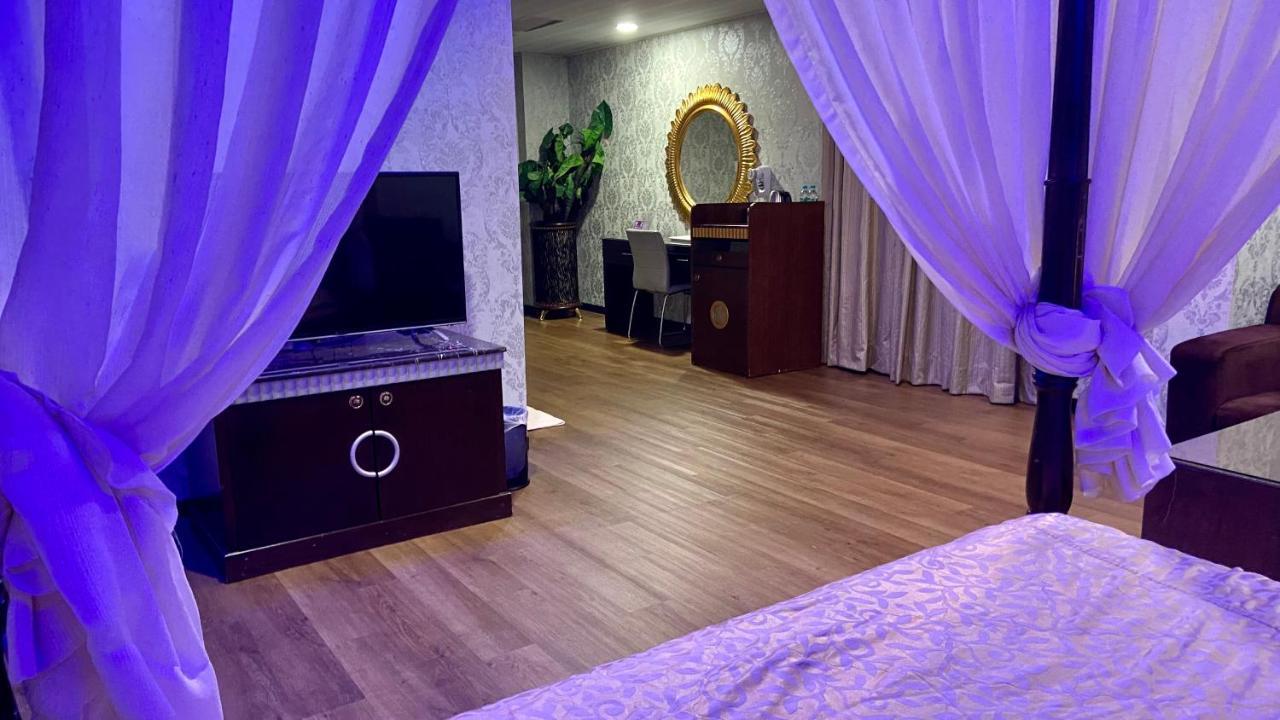 Pingtung Huang Xing Motel מראה חיצוני תמונה