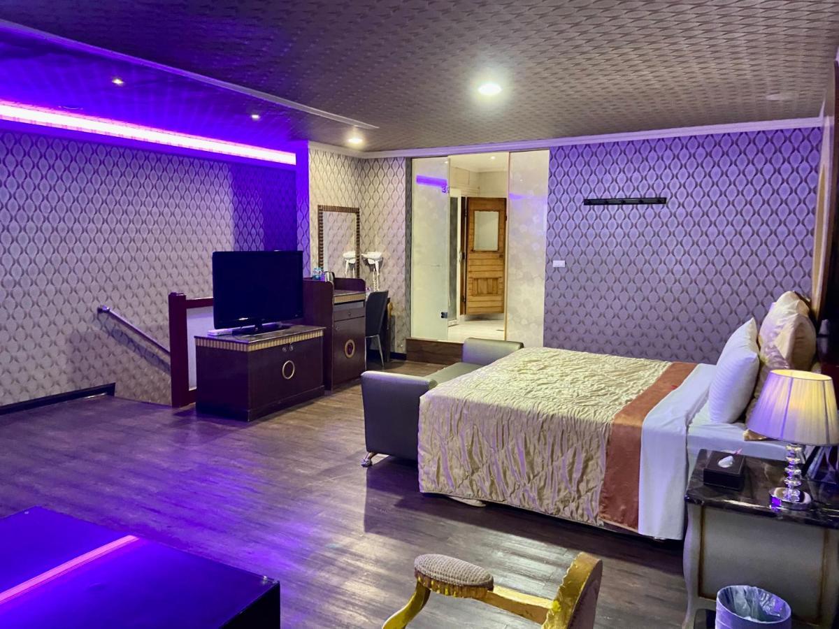 Pingtung Huang Xing Motel מראה חיצוני תמונה