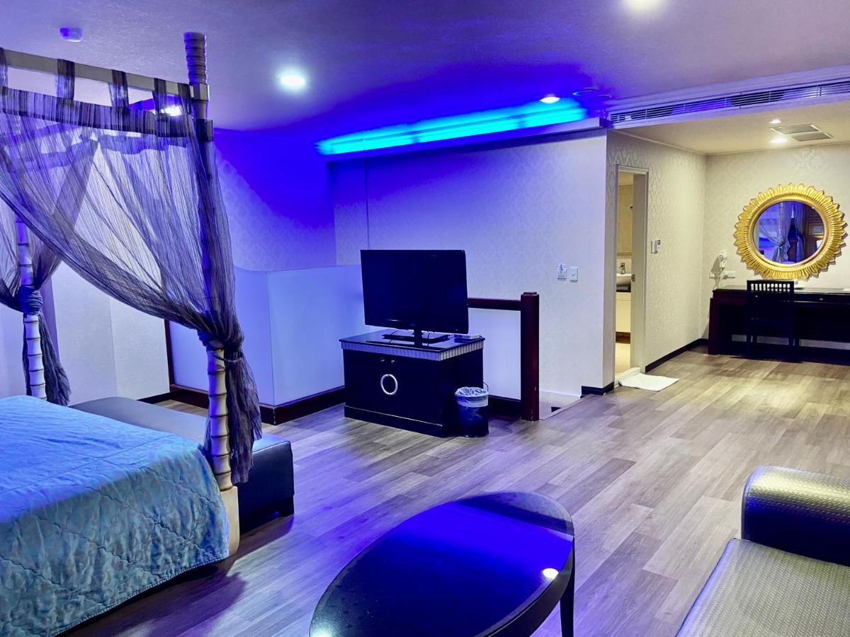 Pingtung Huang Xing Motel מראה חיצוני תמונה