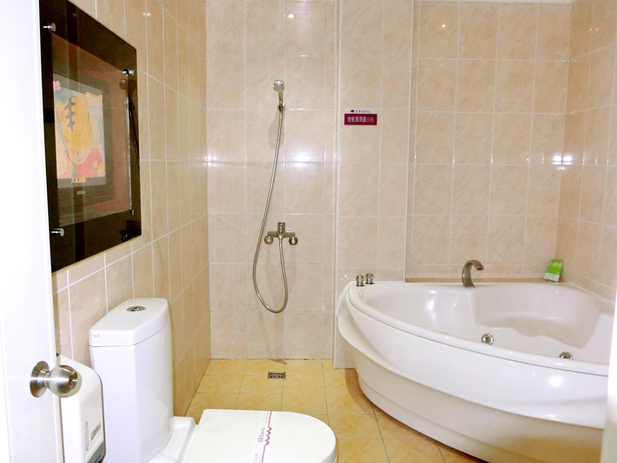 Pingtung Huang Xing Motel מראה חיצוני תמונה