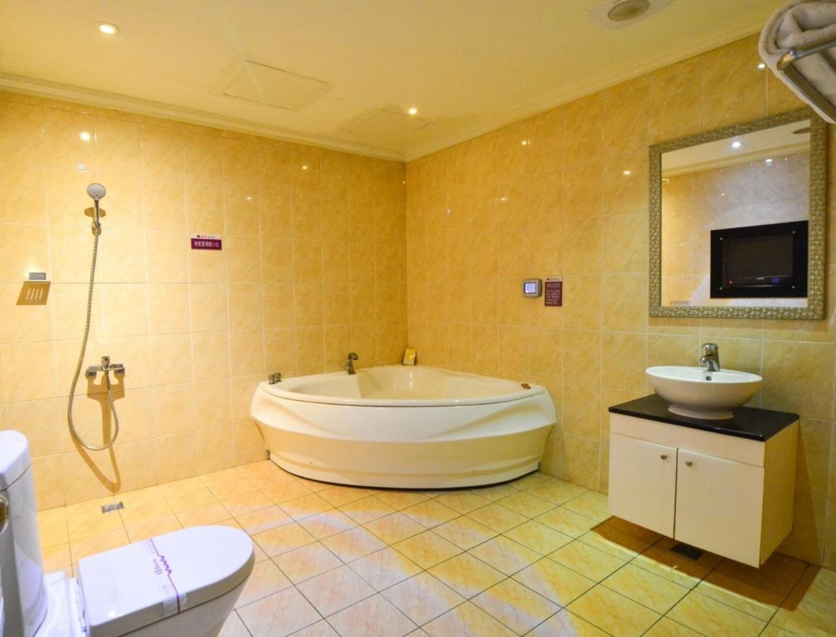 Pingtung Huang Xing Motel מראה חיצוני תמונה